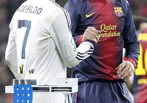 Foto tapeta C. Ronaldo i Pique - Uncategorized
