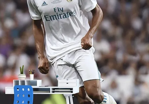 Foto tapeta Raphael Varane - Uncategorized